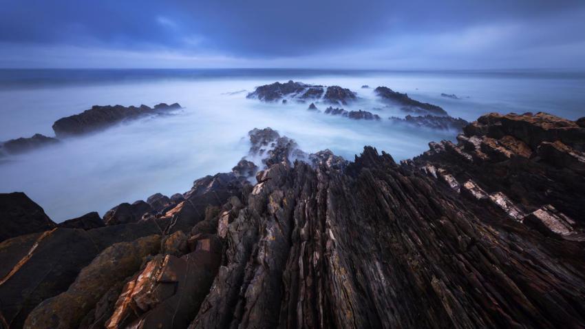 02905 motioninthesea 2560x1440
