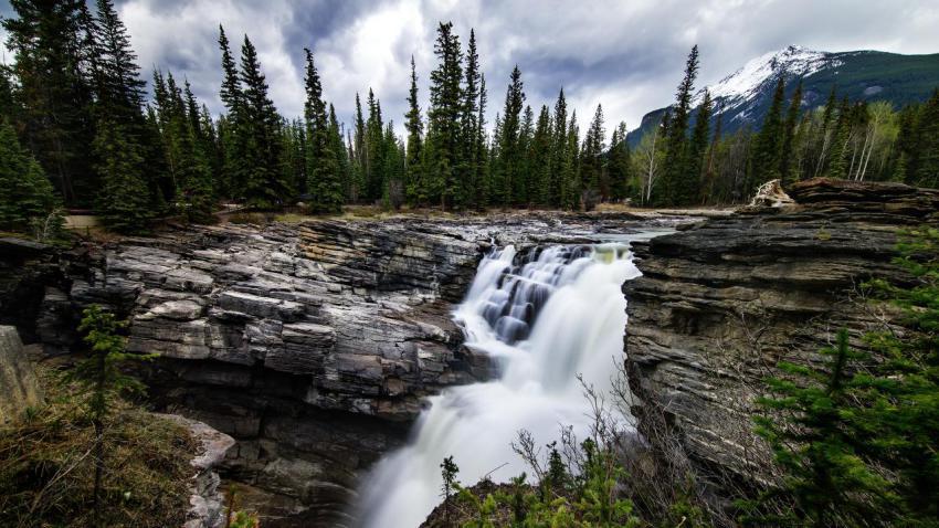 03656 athabascafalls 2560x1440