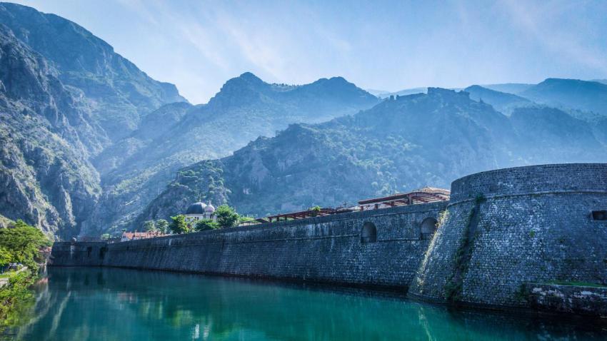 03713 kotorcitywallsmontenegro 2560x1440