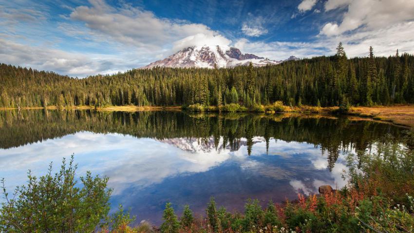 03877 reflectionlake 2560x1440