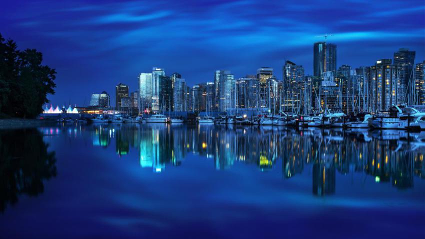 03981 vancouversmirror 2560x1440