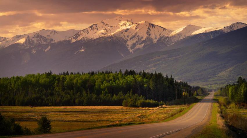 04078 tothemountains 2560x1440