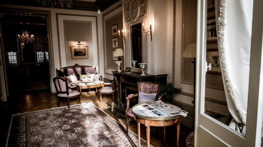 Bordeaux interior