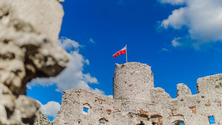 Castle ruins in Ogrodzieniec