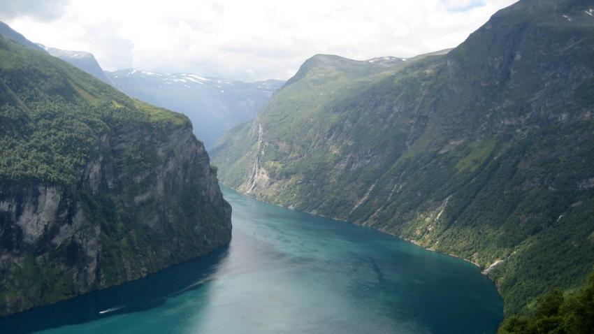 01040 fjordofart 2560x1440