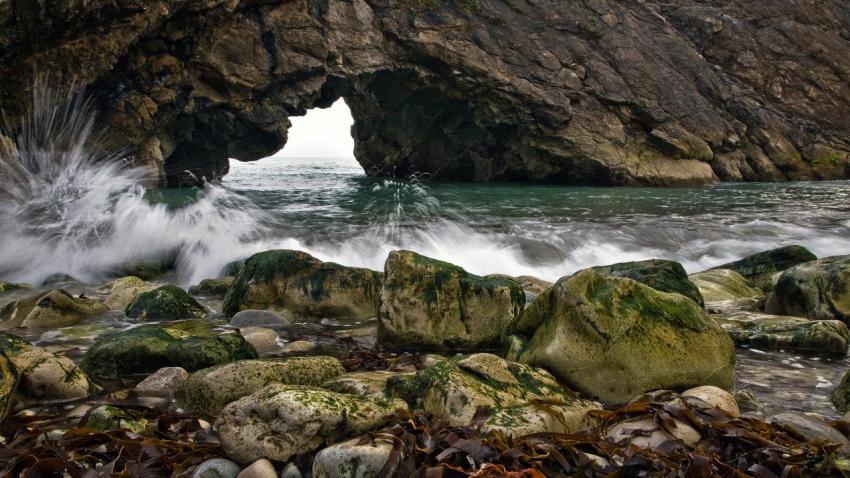 01589 stairholelulworth 2560x1440