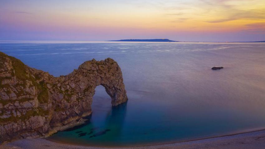01600 doodledoorjurassicicondorset 2560x1440