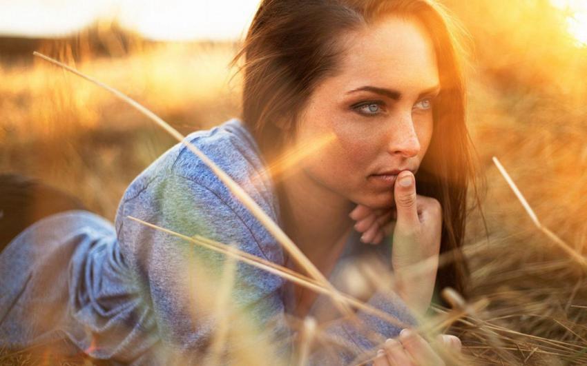 Beautiful And Amazing Girls Wallpapers Set   94 (30)